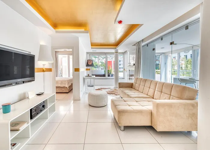 Penthouse Mediterraneo Apartment