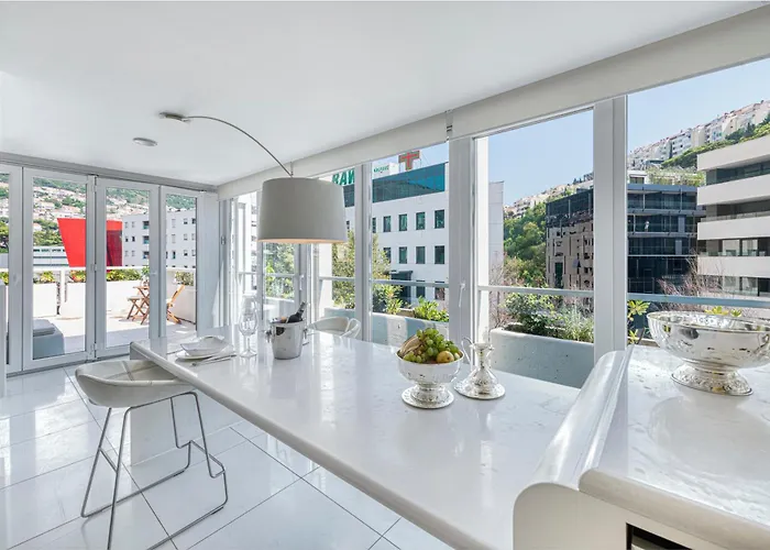 Penthouse Mediterraneo