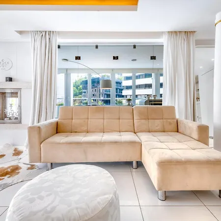 Penthouse Mediterraneo