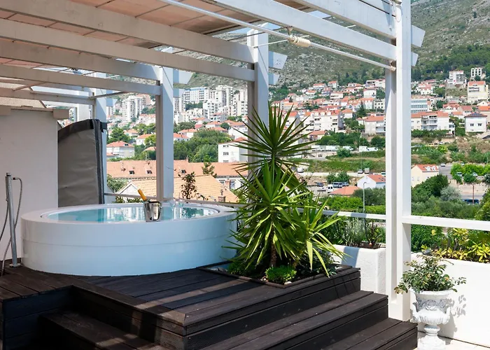 公寓 Penthouse Mediterraneo