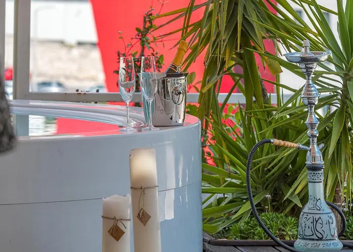 Penthouse Mediterraneo 公寓
