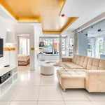 Penthouse Mediterraneo Apartamento